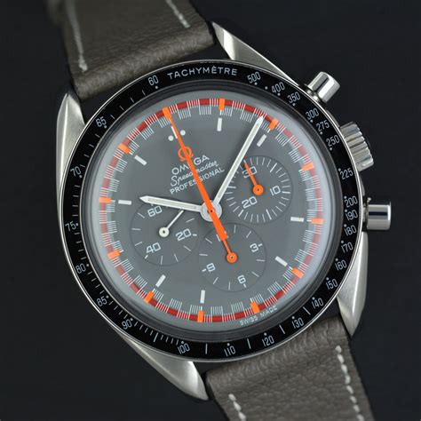 omega speedmaster racing price.